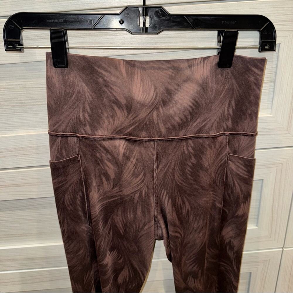 Athleta SALUTATION STASH POCKET II PRINTED TIGHT Ava Smoked Almond Brown XS - Picture 7 of 11
